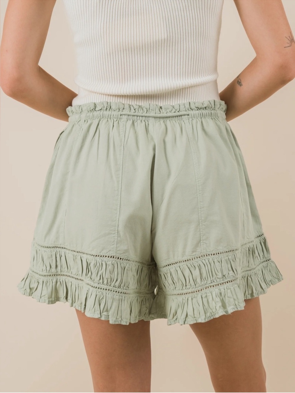Free People Cambridge Pull On ShortsSage Green Size Large EUC - Picture 2 of 6